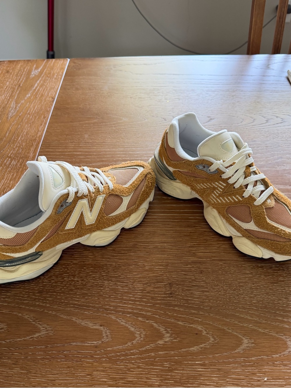 New Balance 9060 Women’s Tan and Cream Retro Chunky Sneaker - Picture 2 of 6
